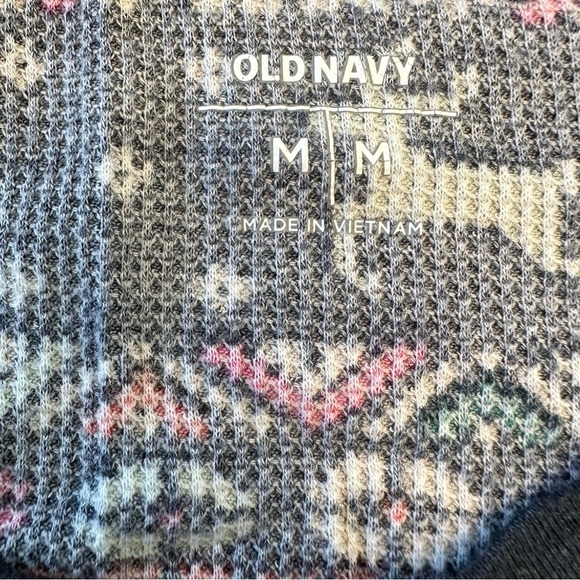 Old Navy Holiday Thermal Long Sleeve Tee - Picture 6 of 8